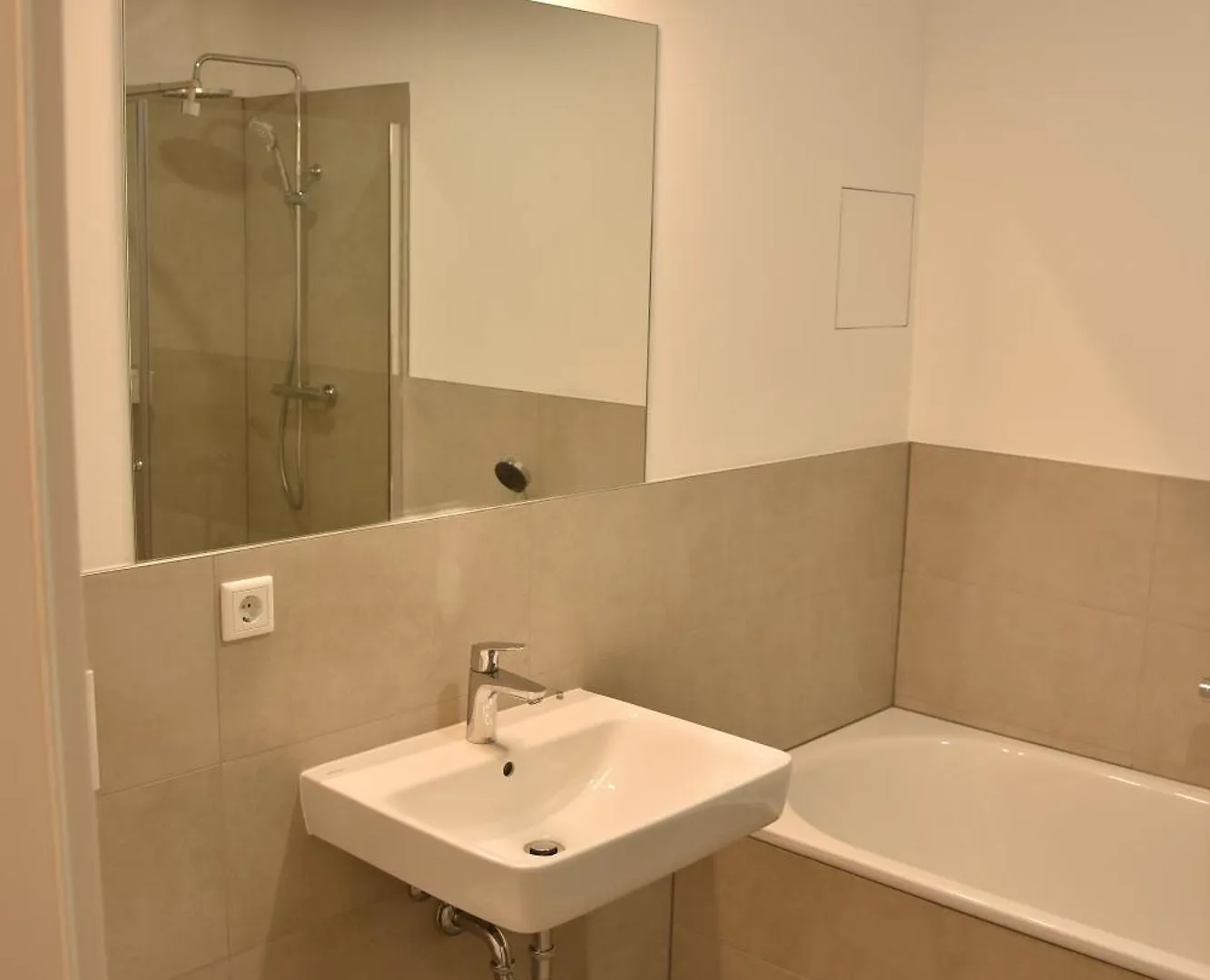 City Apartment Dresden 3 0*,